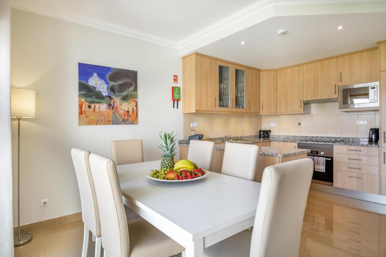 Boavista Golf & Spa - Bela Colina Holidays Lagos Luaran gambar A staged kitchen